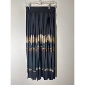 Max Mara Weekend Black Pleated Back Zip Maxi Skirt Sz S